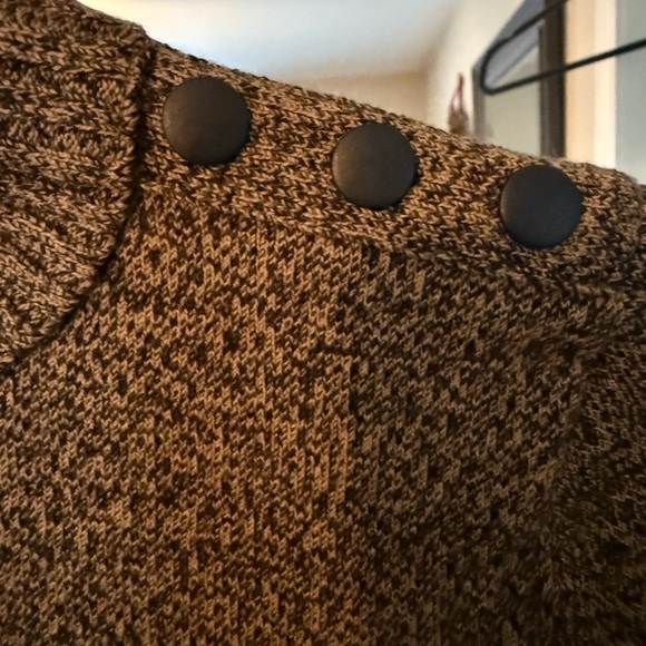 Brown and Black Sweater - Picture 4 of 4
